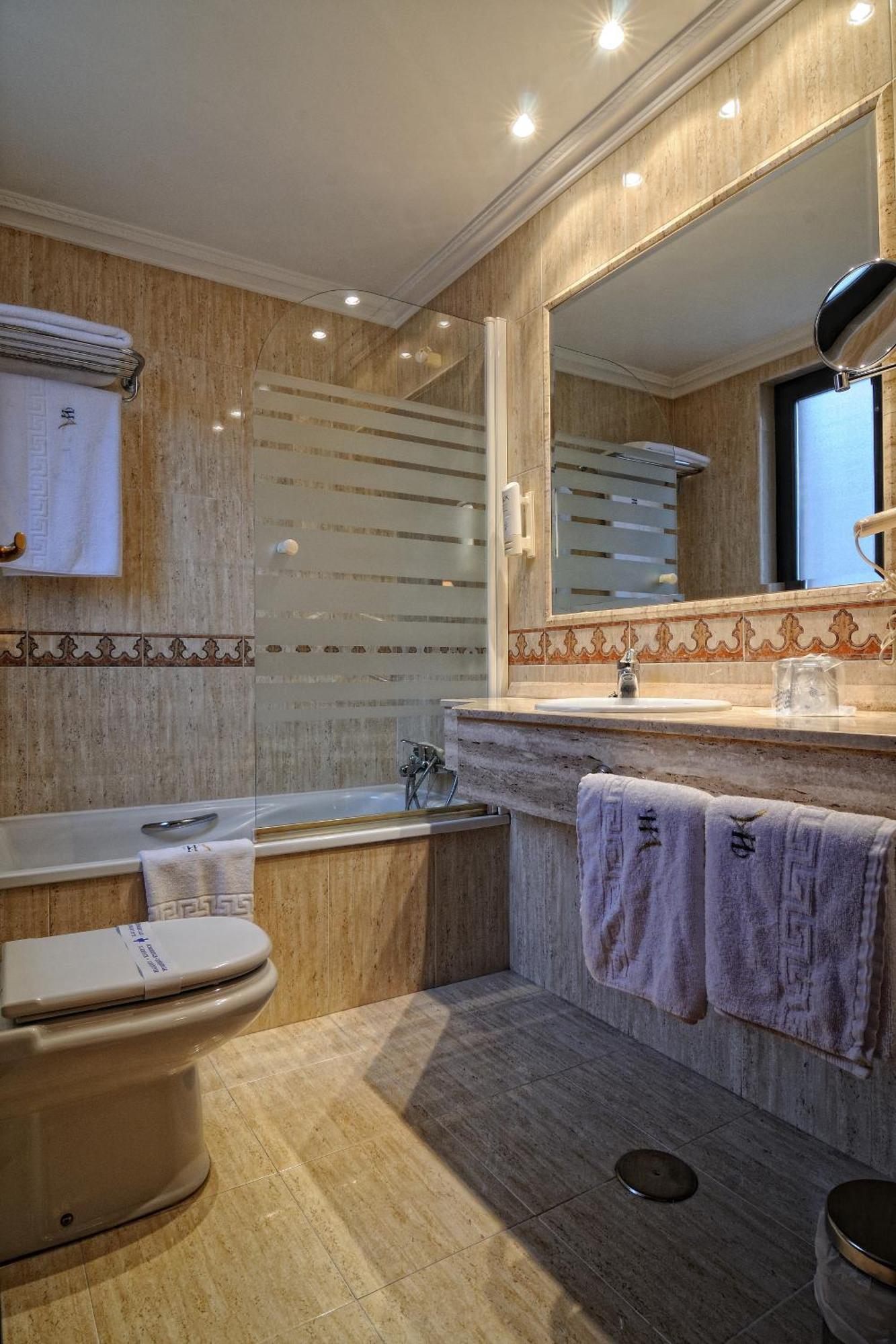 Hotel Alisi Aranda de Duero Kültér fotó