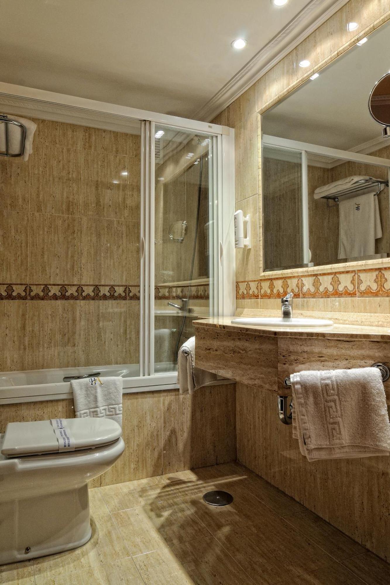 Hotel Alisi Aranda de Duero Kültér fotó