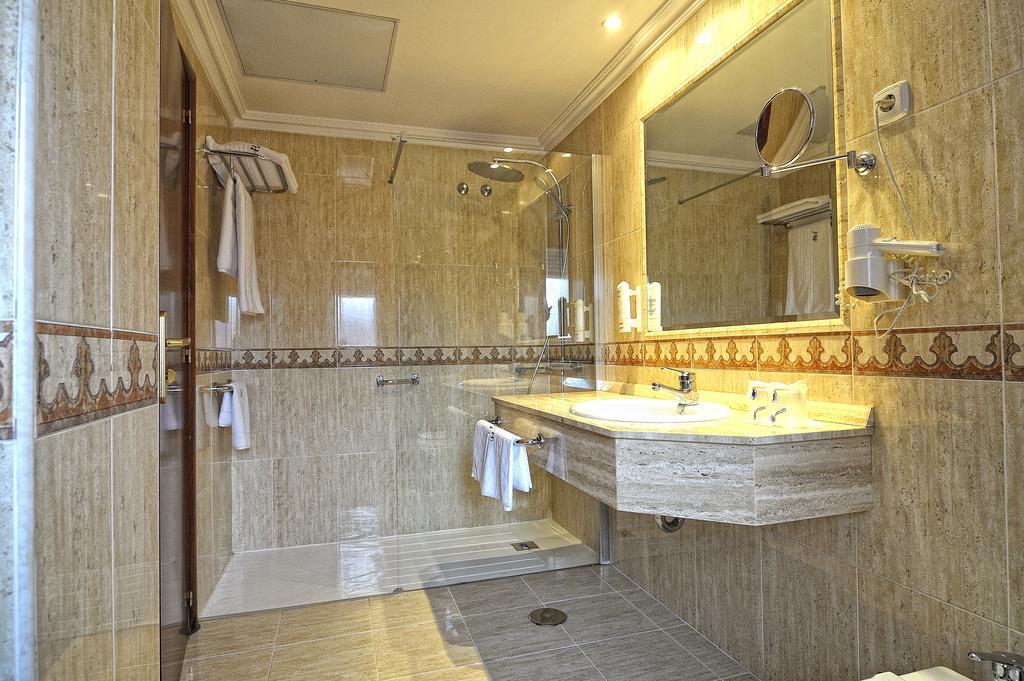 Hotel Alisi Aranda de Duero Kültér fotó